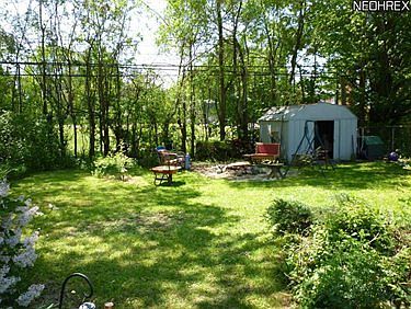 5th image of 21921 Sherwood Dr