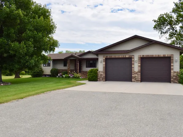 12796 220th St NE, Thief River Falls, MN 56701