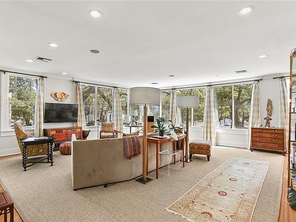 5th image of 1552 Washington Ave