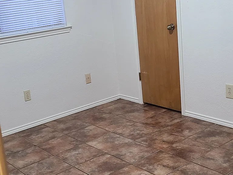 Second bedroom, walk in closet
