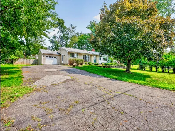 12 Elmwood Drive, New City, NY 10956