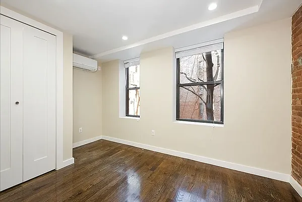 Rented by REAL New York | media 5