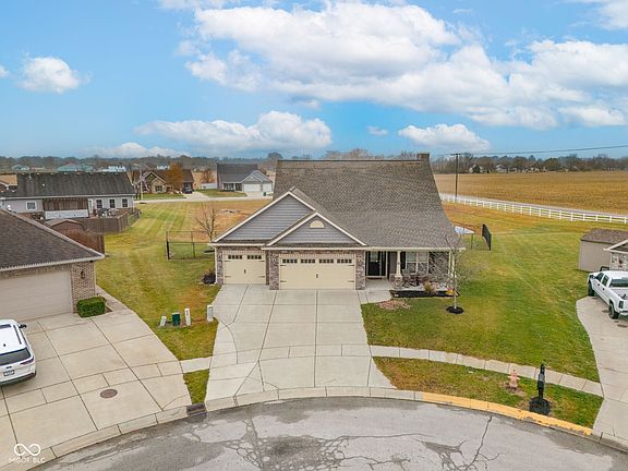 3rd image of 2906 Detford Ct