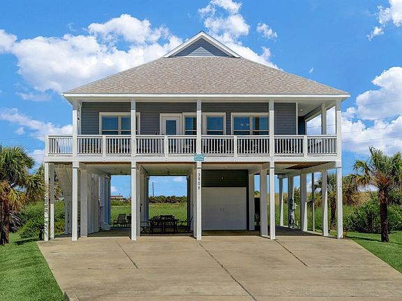 2nd image of 3906 Pirates Beach Cir