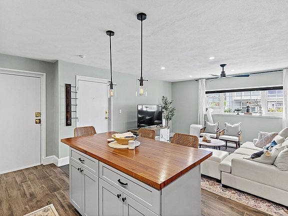 5th image of 56 Coffey St APT 1