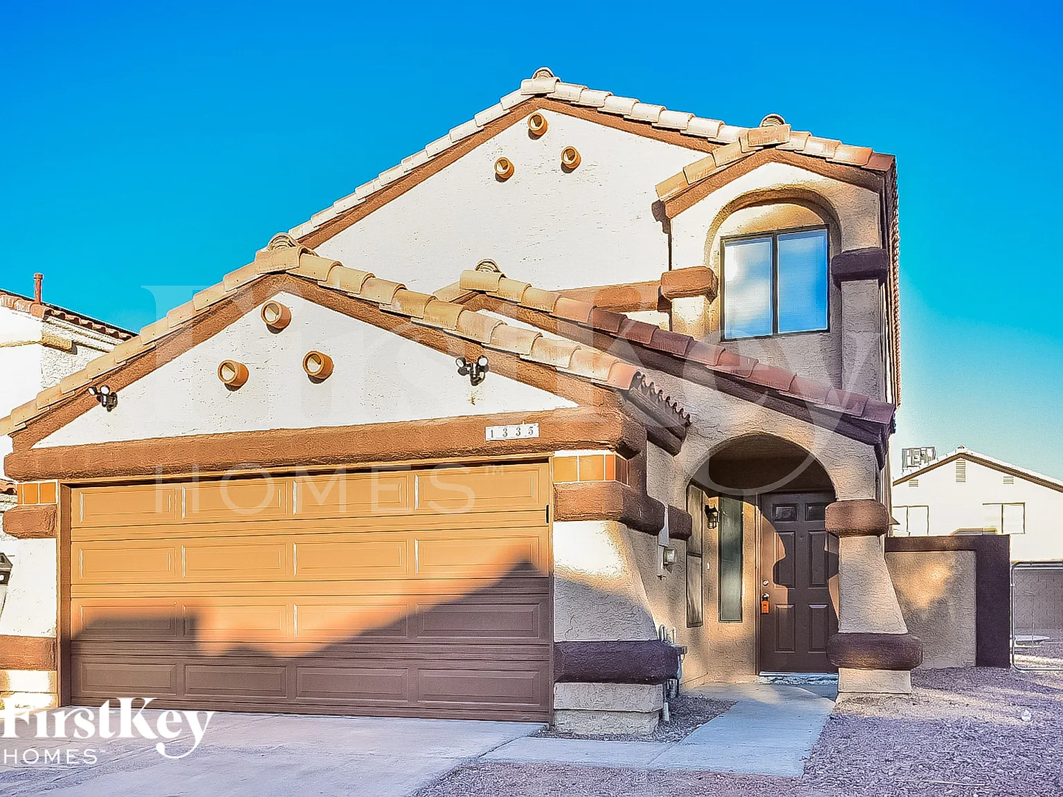 4 bed, 2.5 bath, 2607 sqft, $2,995 — Photo 2
