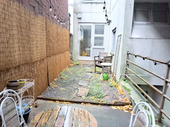 96 Woodpoint Road image 23 of 23