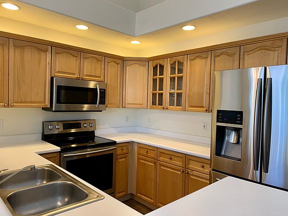 3rd image of 4034 S Carson St Unit 203