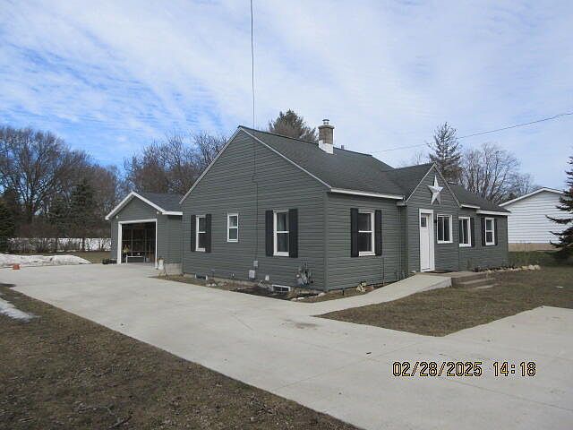 1st image of 471 72nd St SE