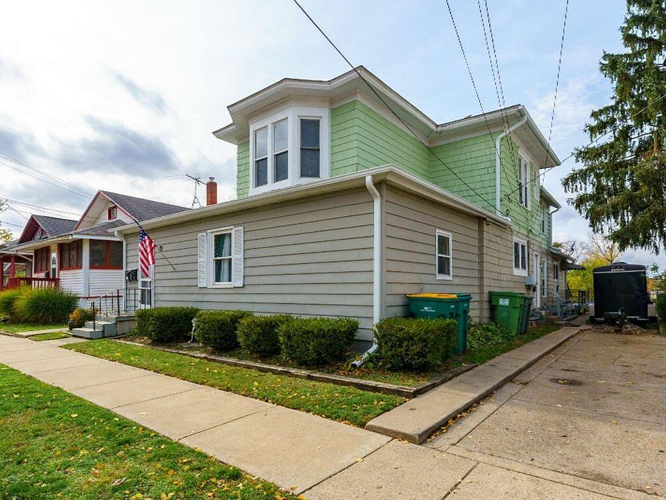 1st image of 33 Harvard St