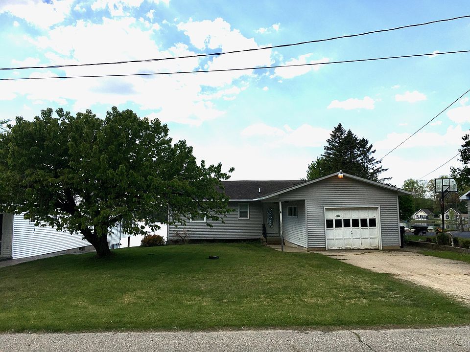 429 S Round Lake Dr, Caledonia, MI 49316 Zillow