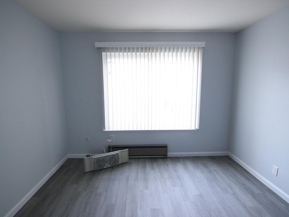 1st image of 1222 10th Ave #5