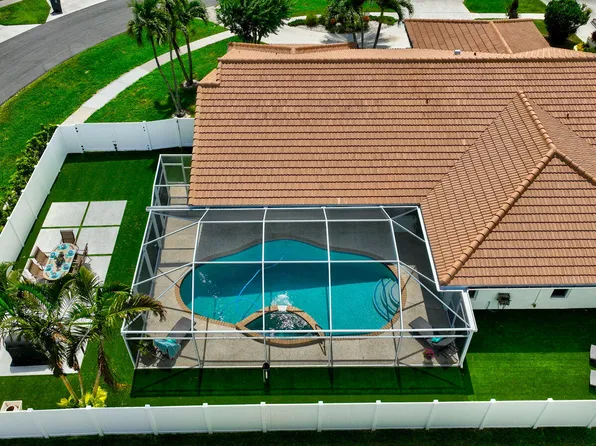 22052 Martella Avenue, Boca Raton, FL 33433