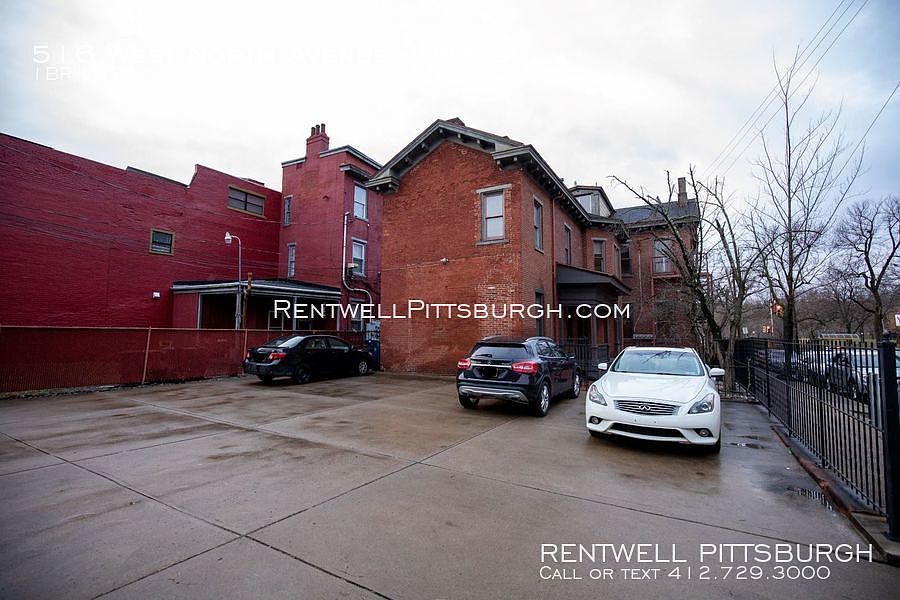 2nd image of 516 W North Ave Floor 2