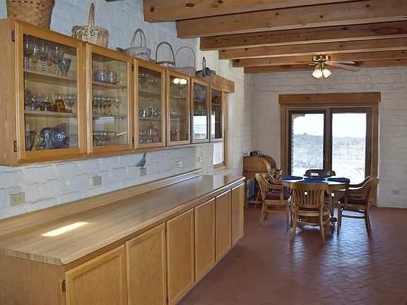 5th image of 107 Lakeshore Dr