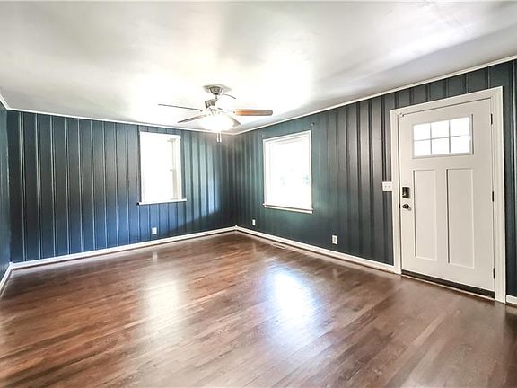 4th image of 2986 Hilltop Dr