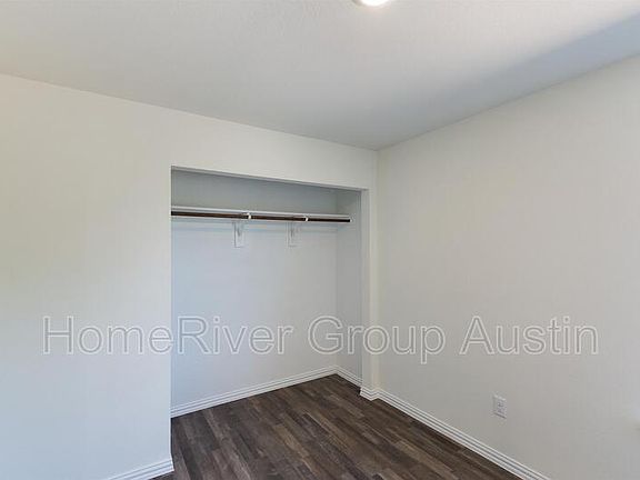 5th image of 704 Walnut St Unit A