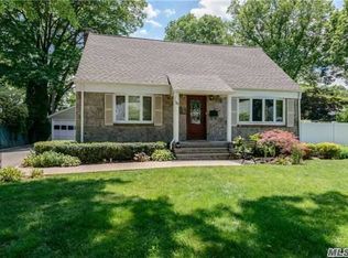 58 Wickey Ave, Westbury, NY 11590