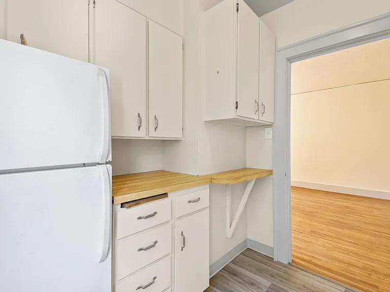9-1526 SE Hawthorne Blvd #9 — Photo 14
