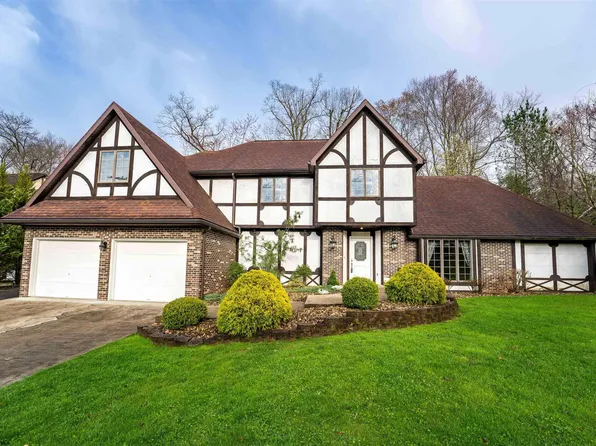 2036 Lakeside Ests, Morgantown, WV 26508