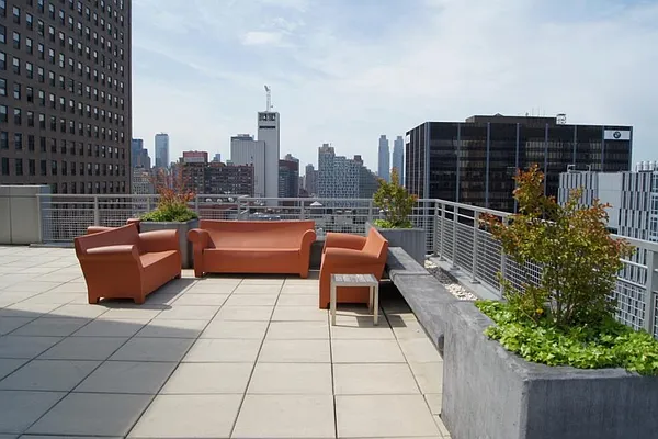 Rented by Corcoran | media 16