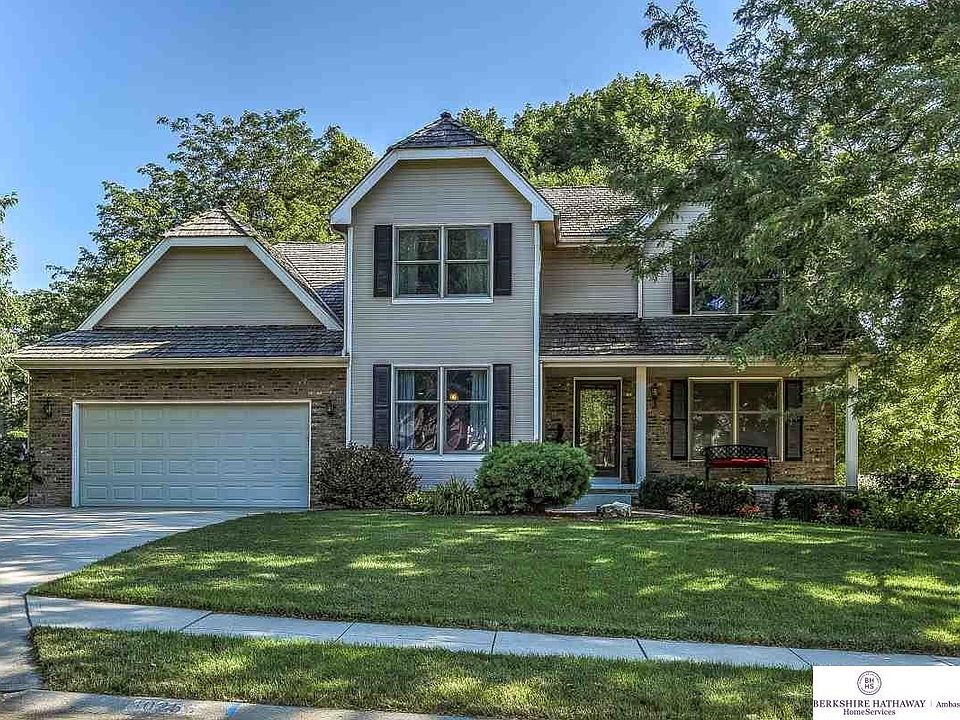 2nd image of 10256 Washington Dr