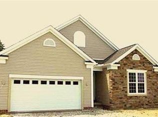 528 Gentry Cir E, Richmond Heights, OH 44143
