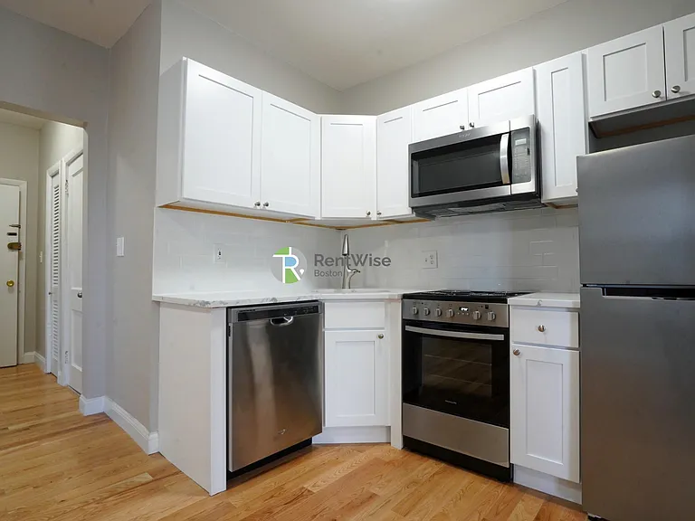 50 Park Vale Ave #24 — Photo 6