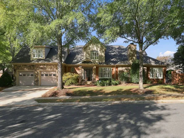 8813 Mariner Dr, Raleigh, NC 27615