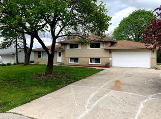 2N113 Bernice Ave, Glen Ellyn, IL