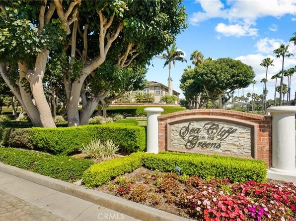 19228 Seabrook Ln, Huntington Beach, CA 92648