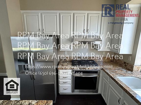 5th image of 250 Biarritz Ct