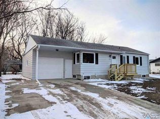 105 Anna Way, Harrisburg, SD 57032