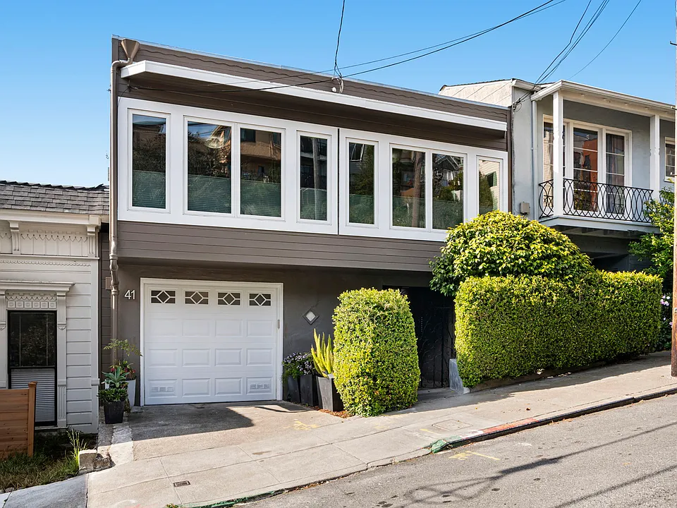 41 Saturn St