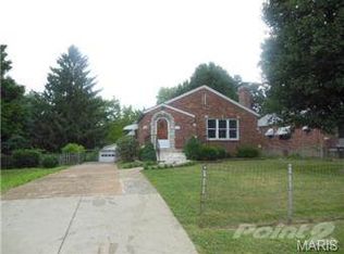 8615 Engler Ave, Saint Louis, MO 63114