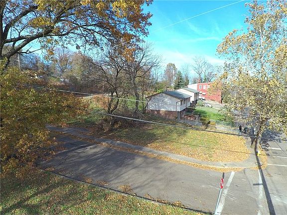 3rd image of 5367 Columbo St