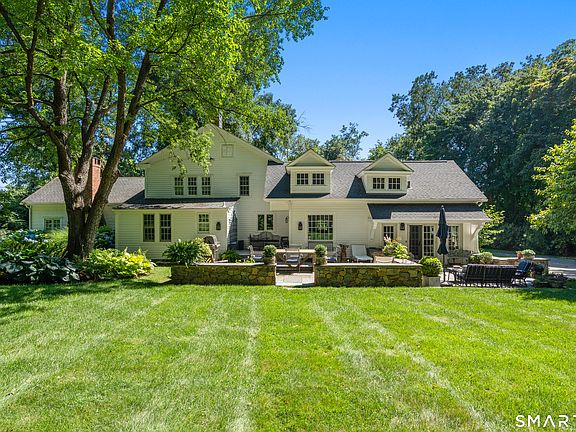 5th image of 60 Old Saugatuck Road