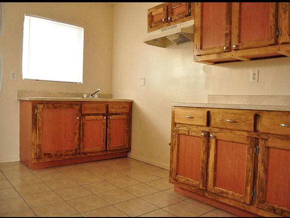 3rd image of 3901 Hercules Ave APT 19