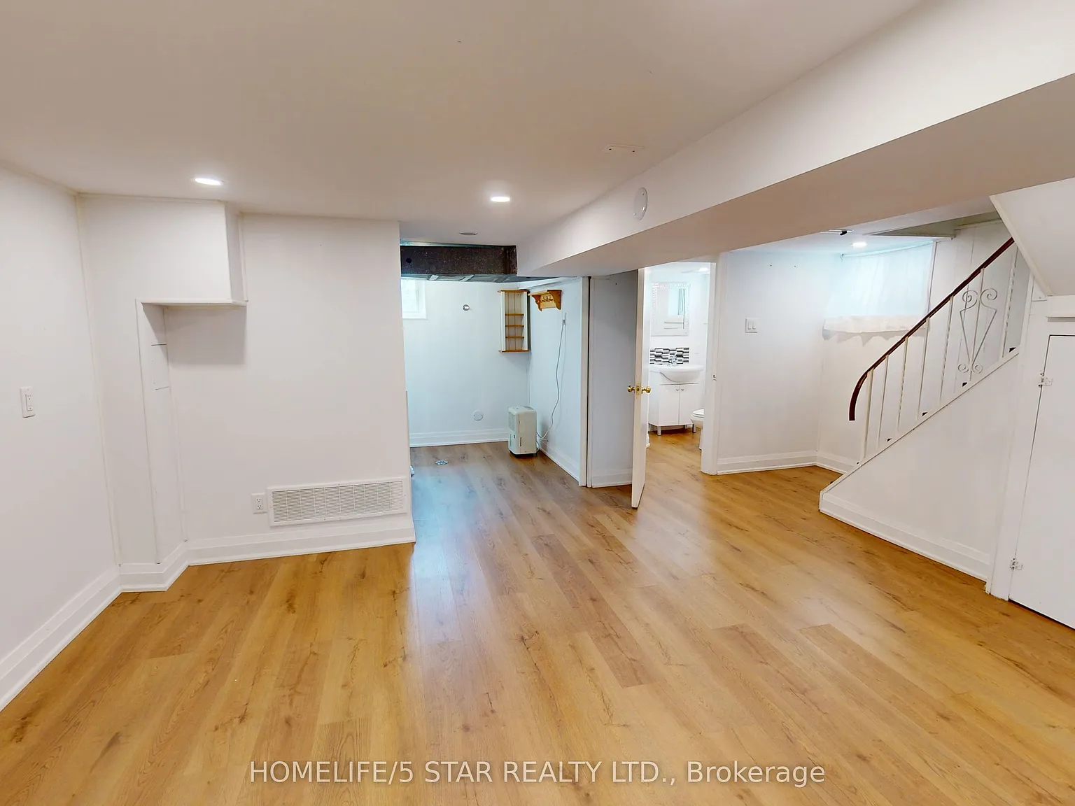 2 bed, $1,595 — Photo 2