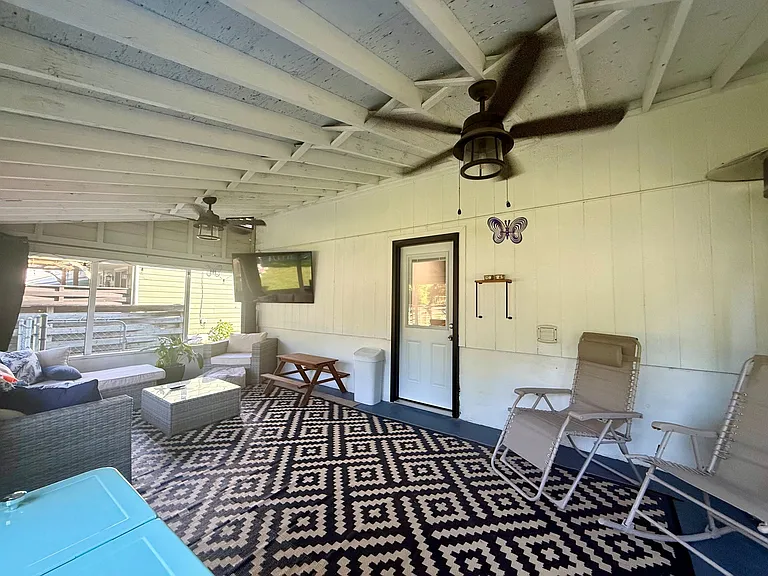 1335 Greenleaf Rd — Photo 25