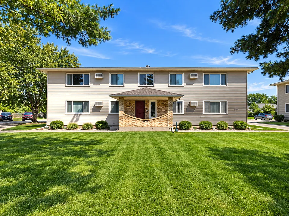 3419-3421 Kingswood Pl