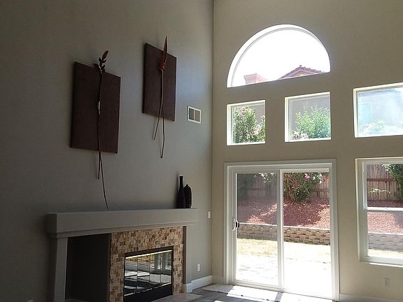 3rd image of 5118 De La Rosa Dr