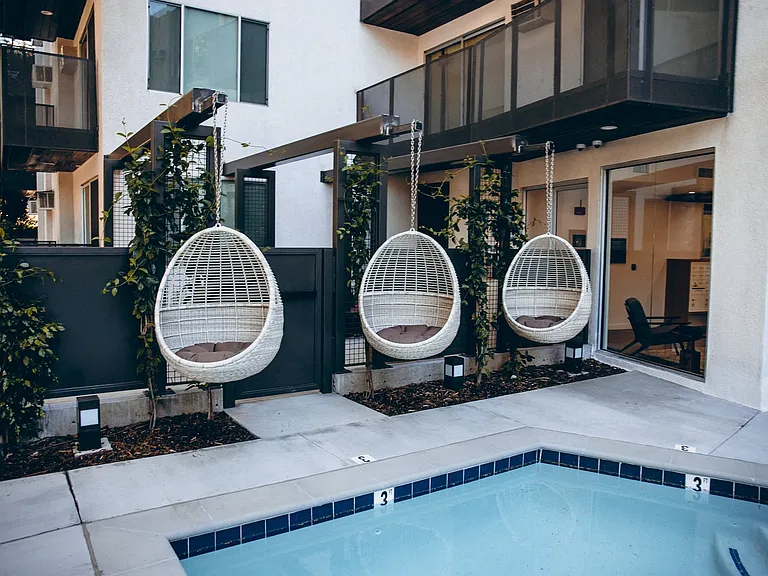 eight70 — Photo 10