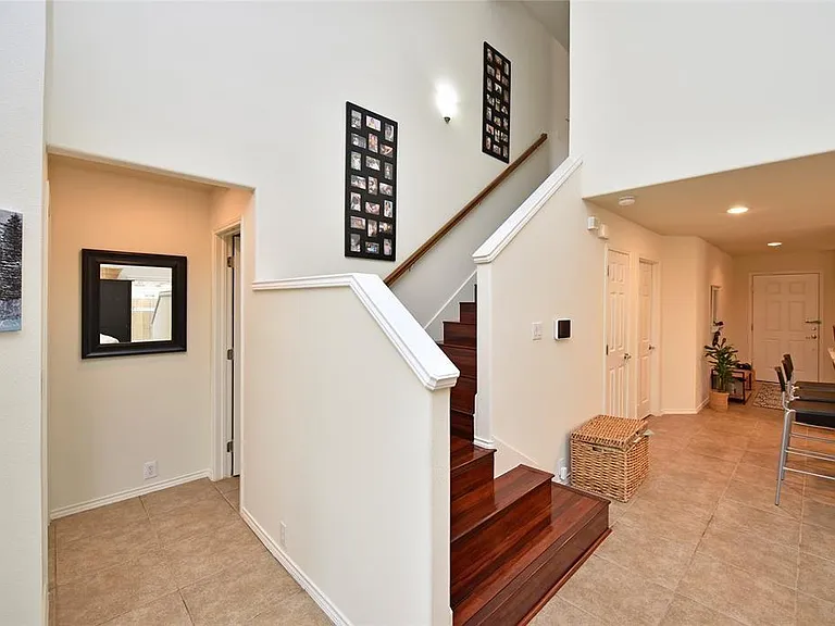 7215 Ravenswood — Photo 11