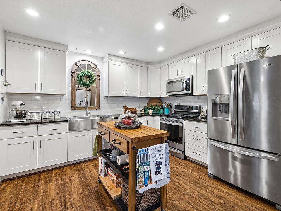 1st image of 18554 Glen Briar Lane
