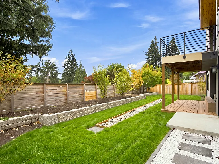 16015 SE 7th St — Photo 41