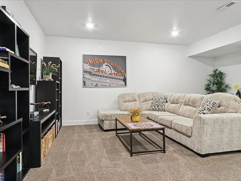 10534 Oncilla Ln — Photo 16