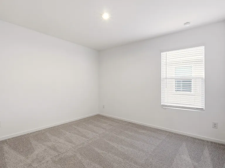 3145 Campeiro Ave — Photo 11