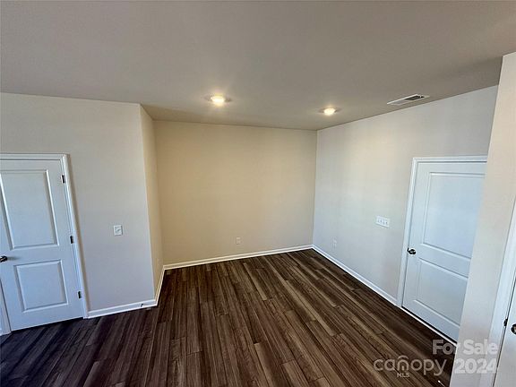 3rd image of 9760 Inkberry Dr