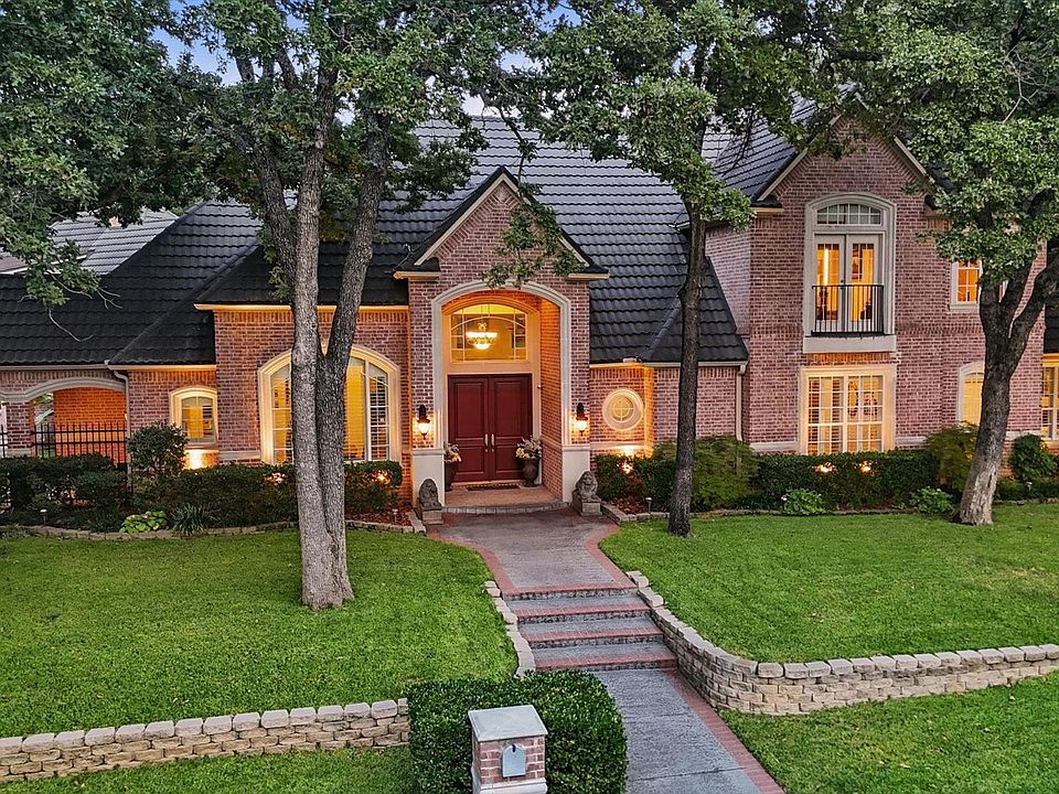 1st image of 5009 Deerwood Park Dr